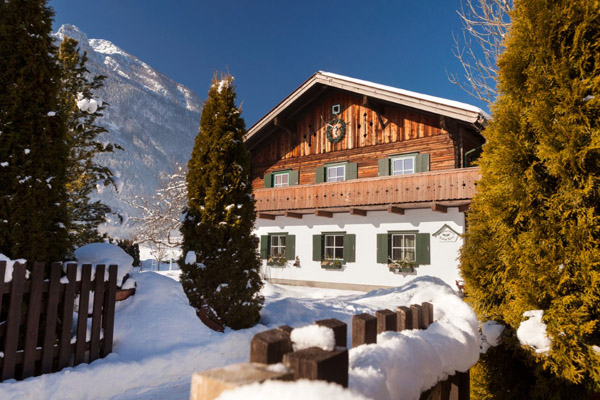 forsthaus_front_winter forsthaus_front_winter
